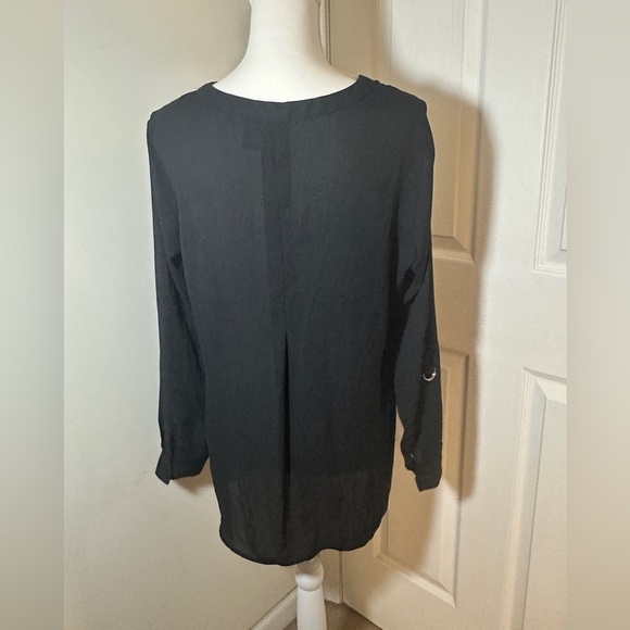 New Directions V Neck Sheer Back Blouse. - Picture 2 of 8